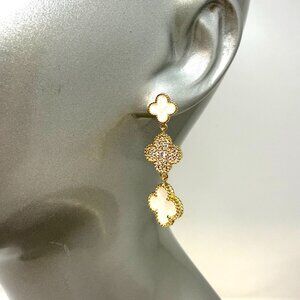 😍NEW Clover Release 2026 Gold & Mother of Pearl CZ CloverEarring